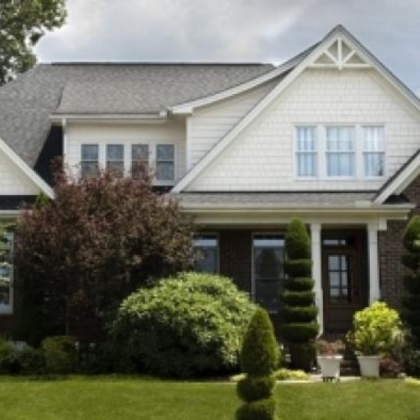 Rampe d'accès au garage pour personnes âgées : conseils pour  l'installation, types de rampes et financements